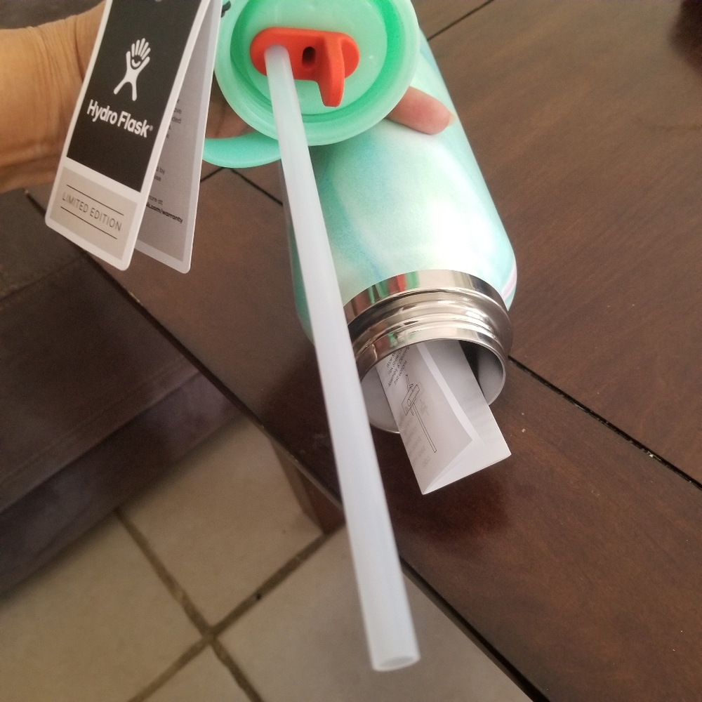 Hydro Flask 32 OZ JELLY GREEN Insulated Tumbler Not Available Anywhere Anymore! - Picture 4 of 5